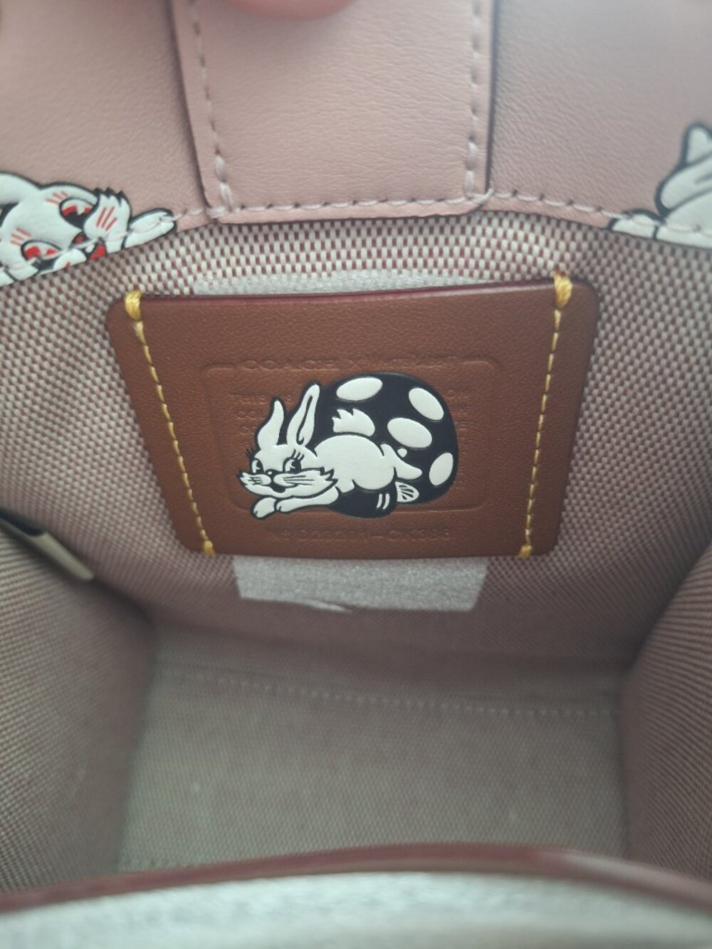 New Coach White Rabbit x Cashin Mini Tote handbag in a pastel pink color - Picture 9 of 10
